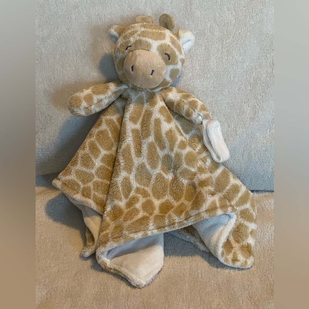 Carters Giraffe Lovey Baby Security Blanket Pacifier Holder Tan White Cuddle Toy